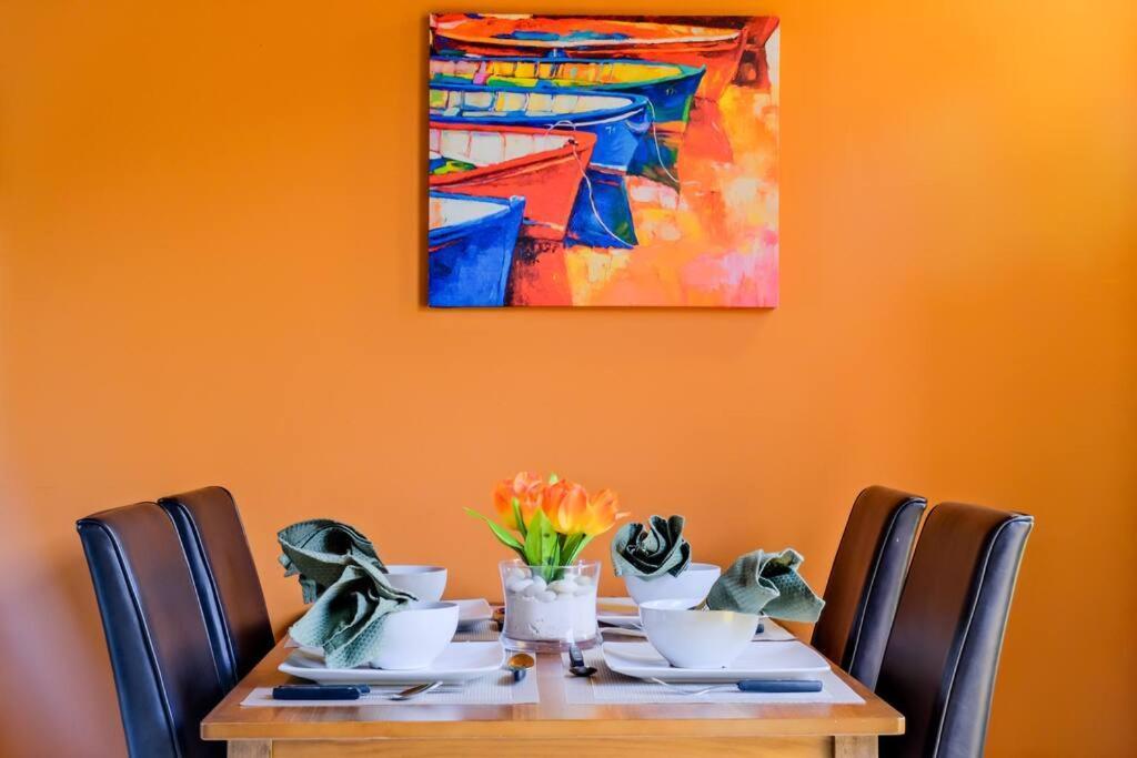 Iona'S Home: Vibrant 2Bedroom Home Near วิลเลมสตัด ภายนอก รูปภาพ
